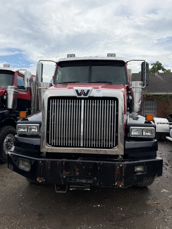 2014 Western Star 4900, unit WS-1266 — photo 1